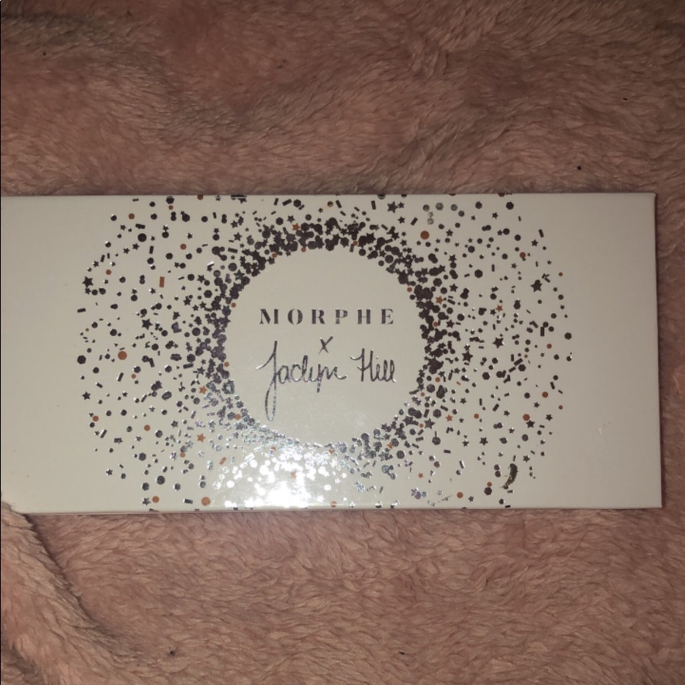 Eyeshadow palette